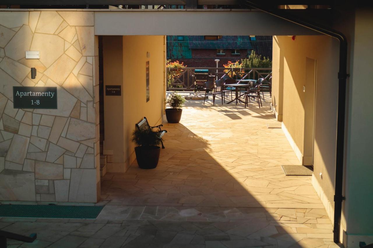 דוז'ניקי ז'דרוז' Granada Pensjonat & Spa מראה חיצוני תמונה